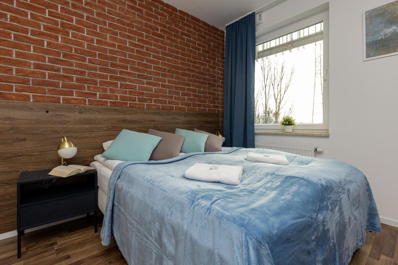 Stacja Wola Apartments With Parking By Noclegi Renters Warsawa Bagian luar foto
