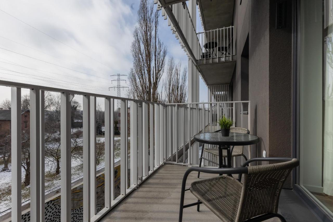 Stacja Wola Apartments With Parking By Noclegi Renters Warsawa Bagian luar foto