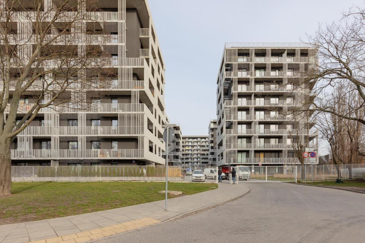 Stacja Wola Apartments With Parking By Noclegi Renters Warsawa Bagian luar foto